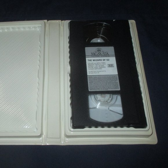 The Wizard of Oz (from 1939) MGM Family Edition (VHS, 1996) w/ Clamshell Case - Picture 6 of 7
